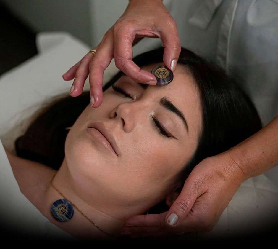 Reiki Usui Ryoho,Reiki Karuna,terapia energética,sanación emocional,equilibrio energético,bienestar emocional,Centro Chí Ourense